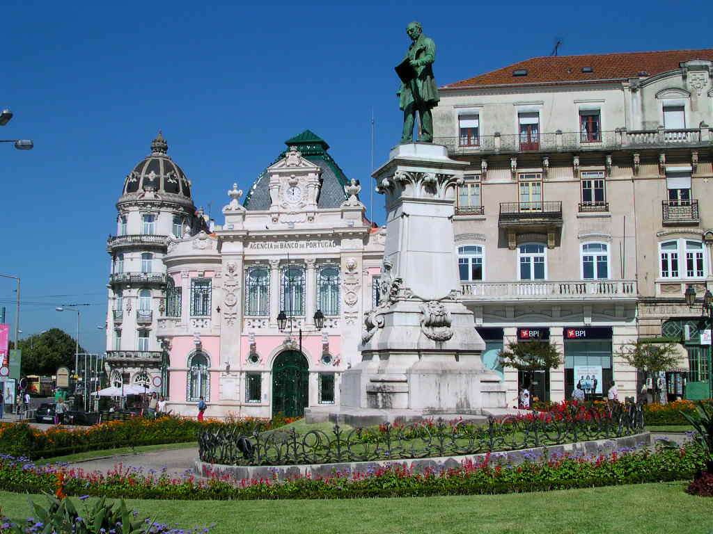 visita ao largo da portagem em coimbra